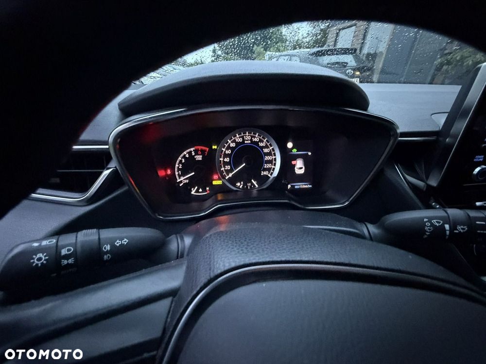 Toyota Corolla 1.8 Hybrid Comfort - 17