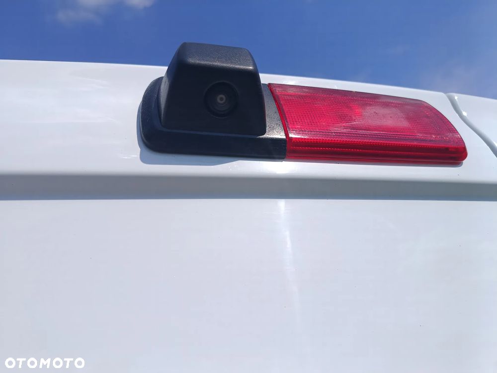 Renault Trafic L2H1 2.0 diesel 145kM 2019rok WEBASTO, CZUJNIKI PARKOWANIA, HAK, NIEWIELKI PRZEBIEG stan BDB, BEZWPADKOWY! - 37