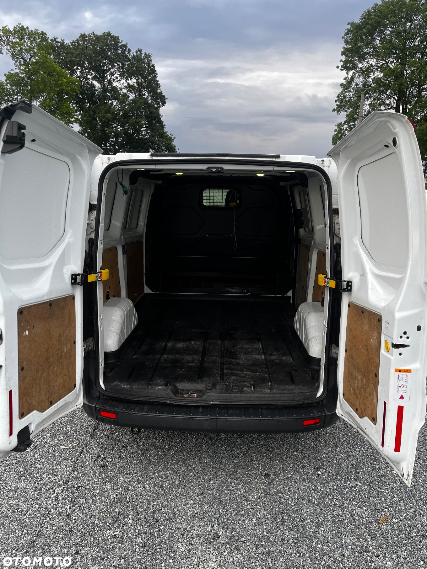 Ford Transit Custom - 14
