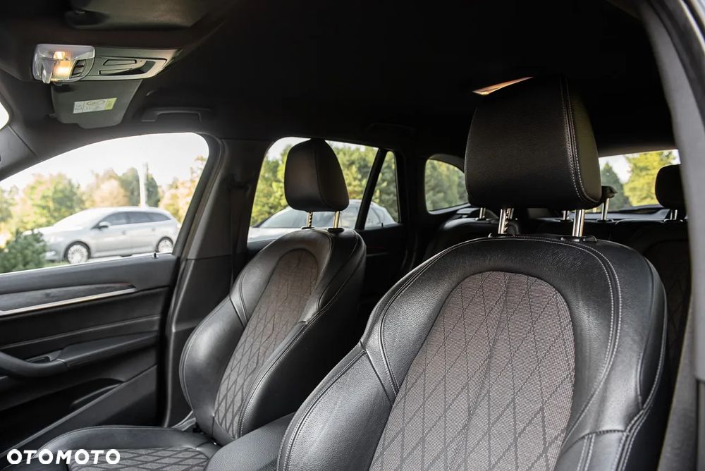 BMW X1 sDrive18d M Sport - 18