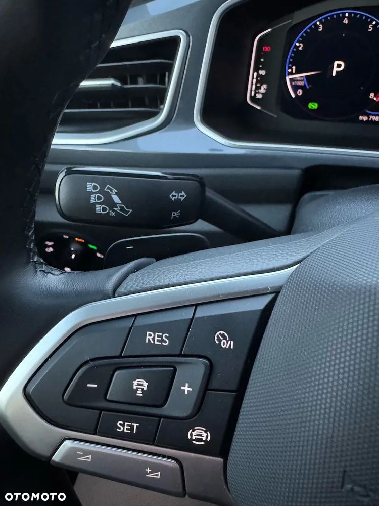 Volkswagen T-Roc 1.5 TSI Life DSG - 13