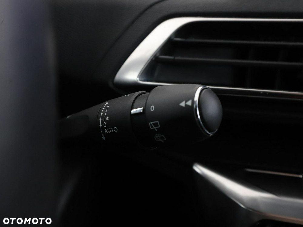 Peugeot 3008 PureTech 130 Stop & Start GPF Active Business-Paket - 35