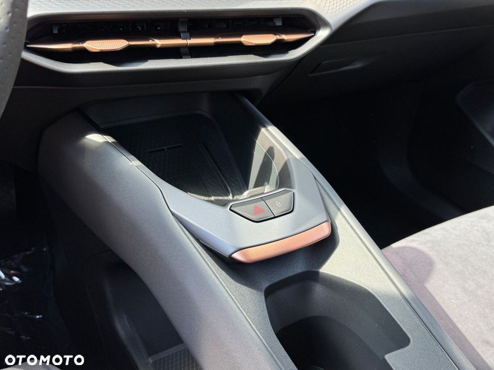 Cupra Raval 52kWh Dynamic Plus - 33