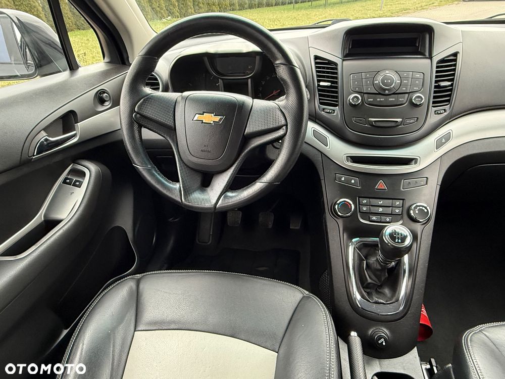 Chevrolet Orlando - 32