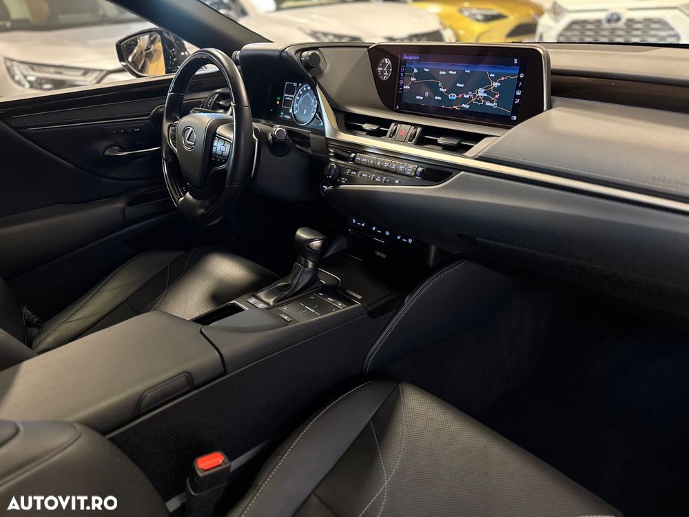 Lexus Seria ES 300h Luxury Line - 28