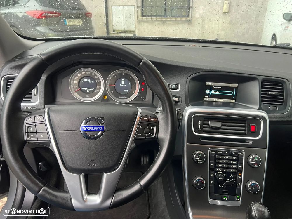 Volvo V60 - 11