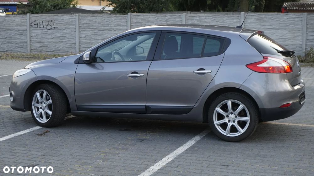 Renault Megane 2.0 dCi 16V Privilege - 10