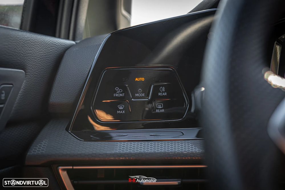 VW Golf 2.0 TSI GTI DSG Performance - 42