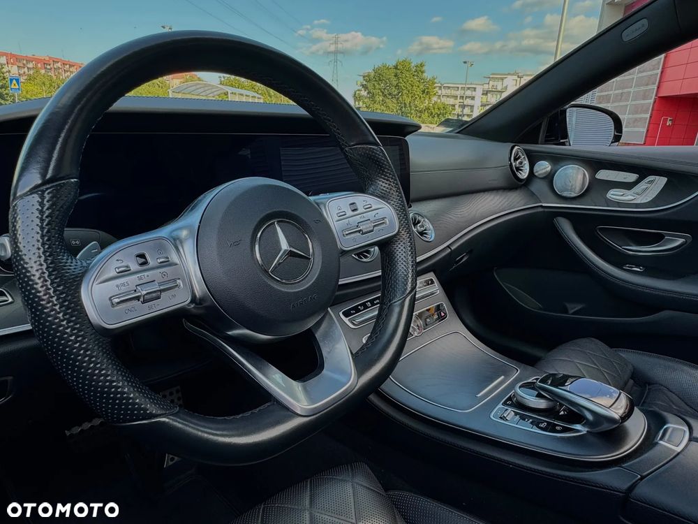 Mercedes-Benz Klasa E 220 d 4-Matic 9G-TRONIC - 13