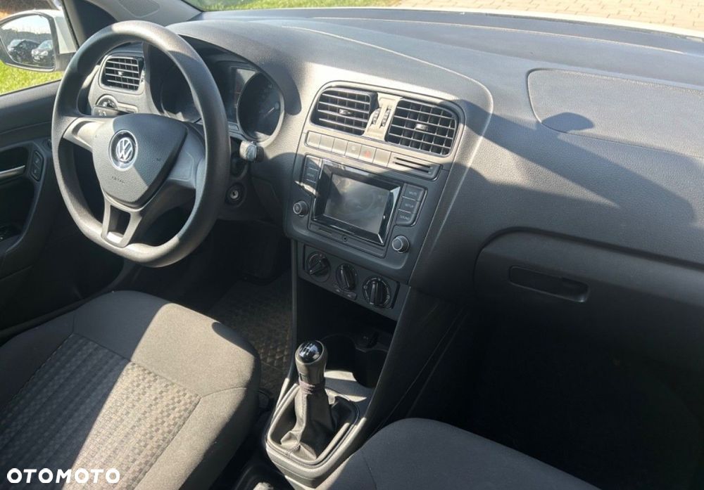 Volkswagen Polo - 15