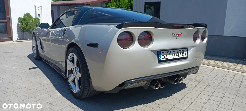 Chevrolet Corvette 6.0 V8 - 12