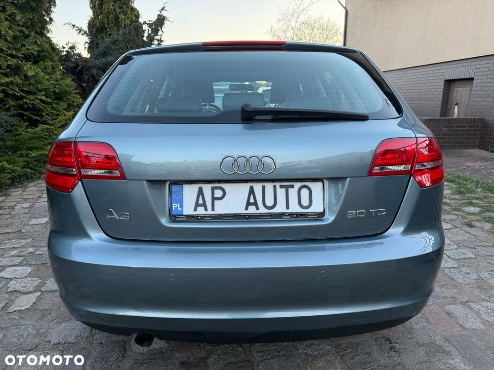 Audi A3 Sportback 2.0 TDI DPF S tronic Ambiente - 4
