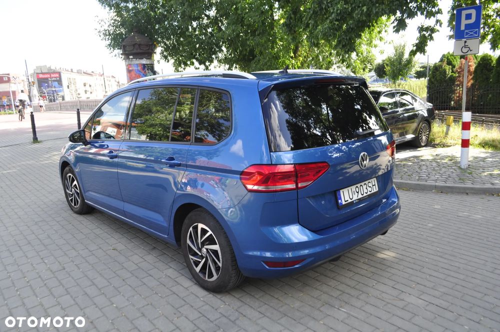 Volkswagen Touran 1.6 TDI SCR DSG Join - 4