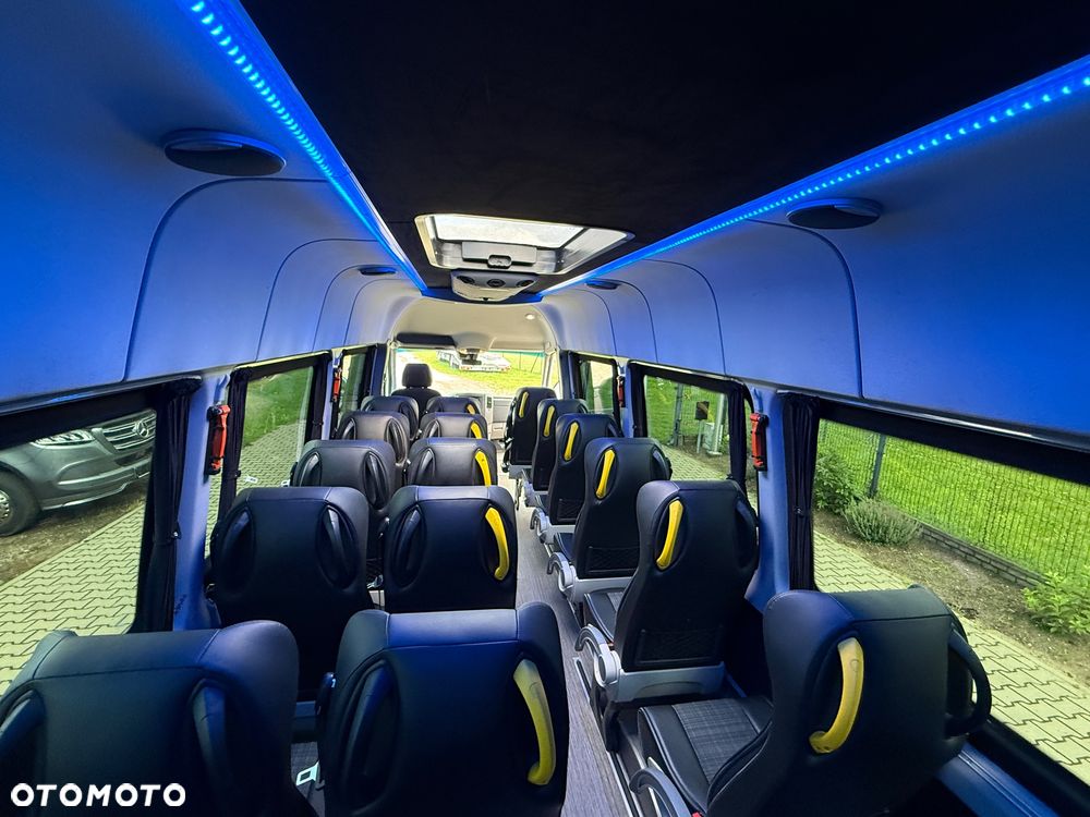 Mercedes-Benz Sprinter 516 24 miejsca - 26