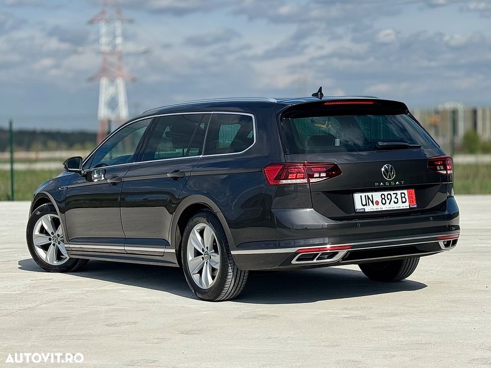 Volkswagen Passat 2.0 TDI SCR DSG Highline - 12