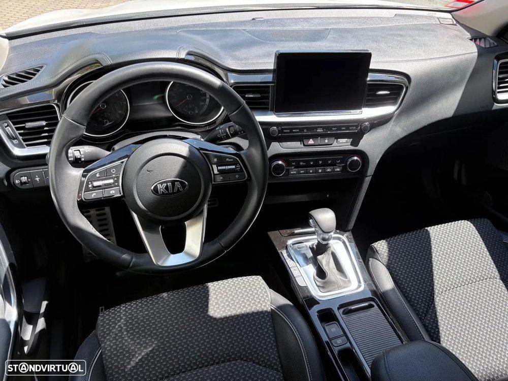 Kia Ceed SW 1.4 T-GDI Drive+SRF 7DCT - 31