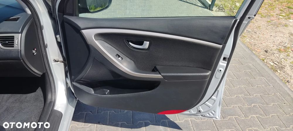 Hyundai i30 i30cw 1.4 Fifa World Cup Edition - 21