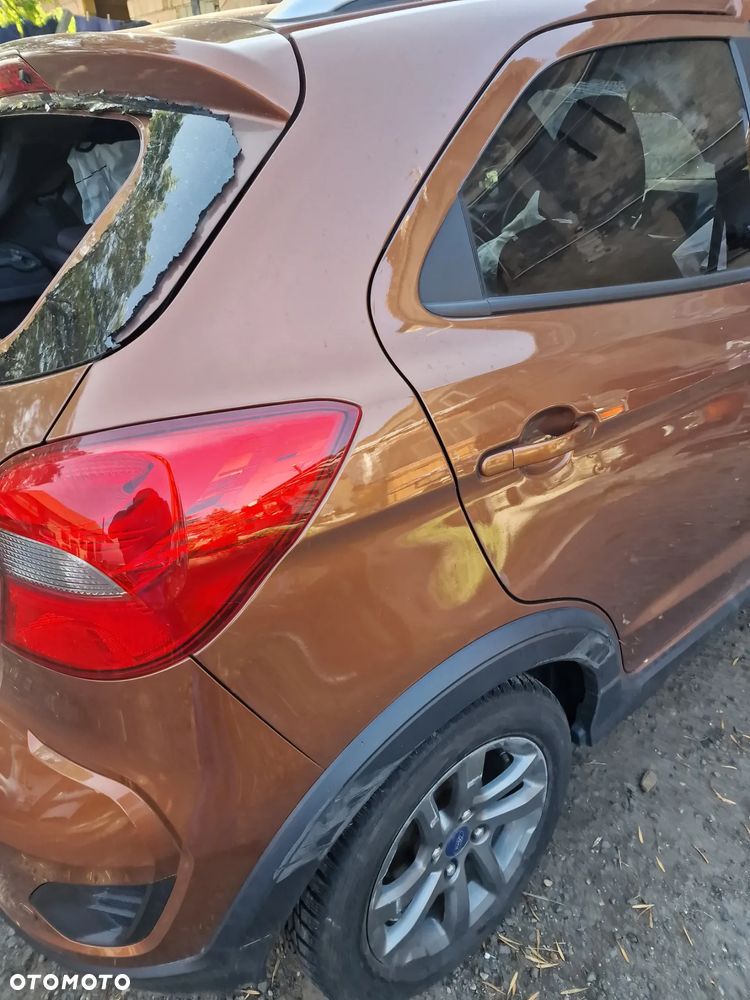 Blotnik prawy tyl ford KA  plus - 1