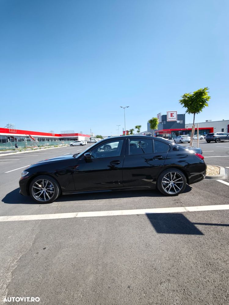BMW Seria 3 330i Aut. Advantage - 2