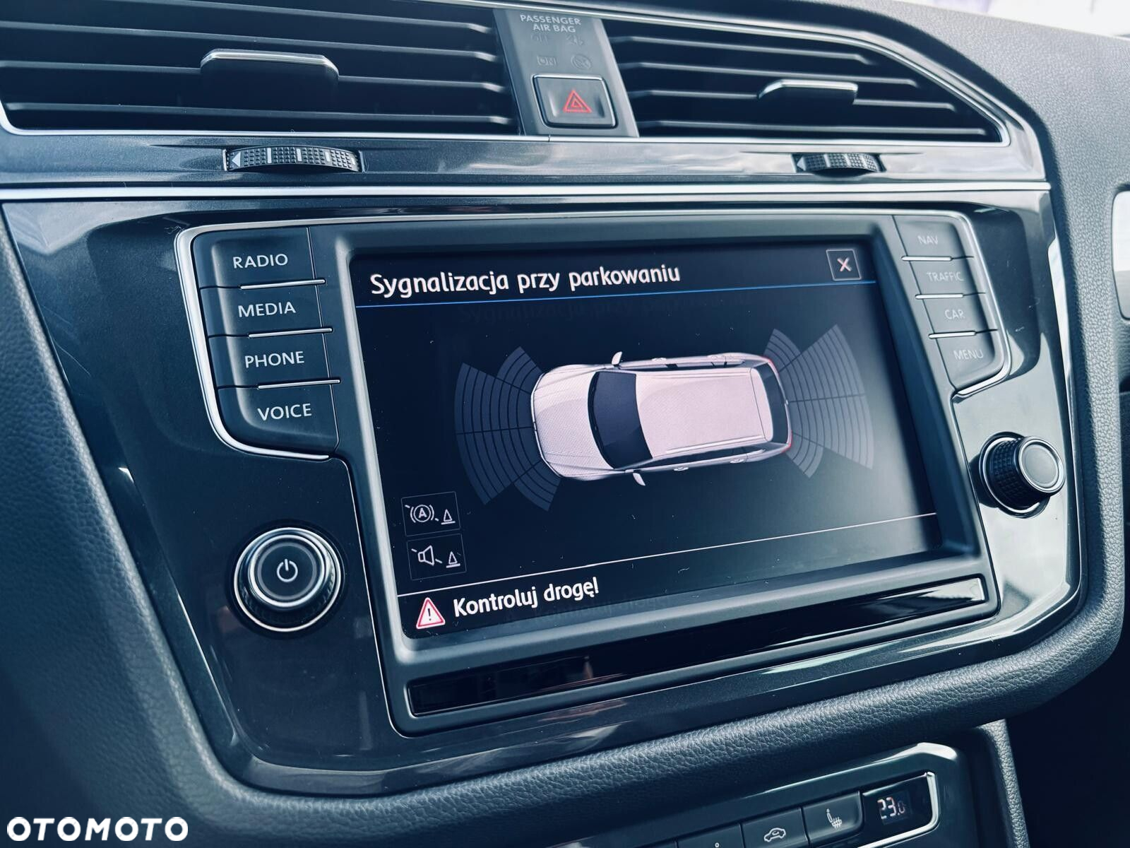 Volkswagen Tiguan - 33
