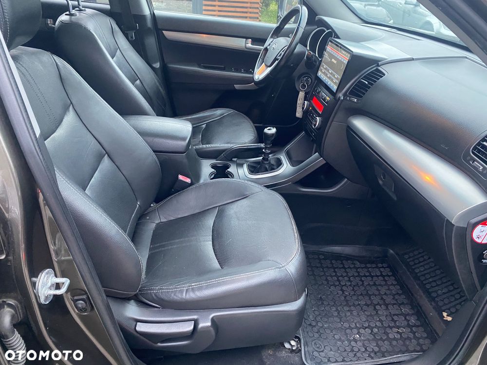 Kia Sorento 2.4 CVVT 4WD Vision - 24