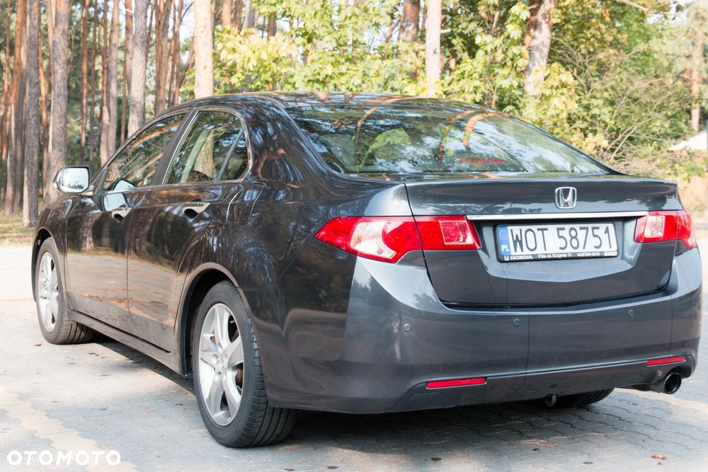 Honda Accord 2.0 Lifestyle - 4