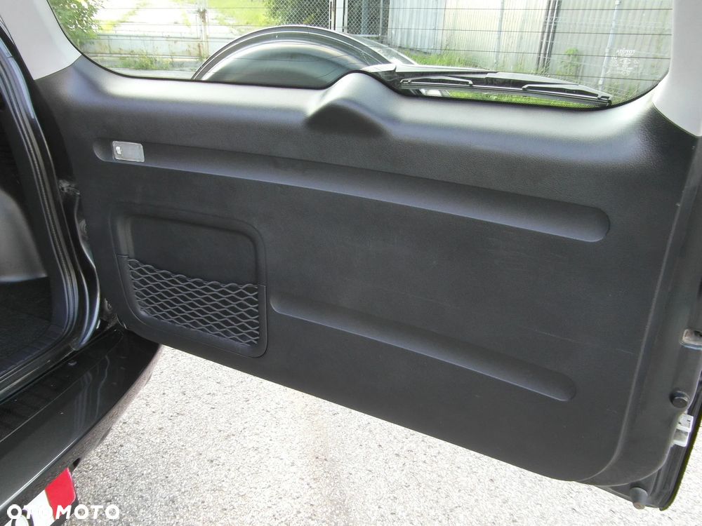 Toyota RAV4 2.0 VVT-i Sol - 6