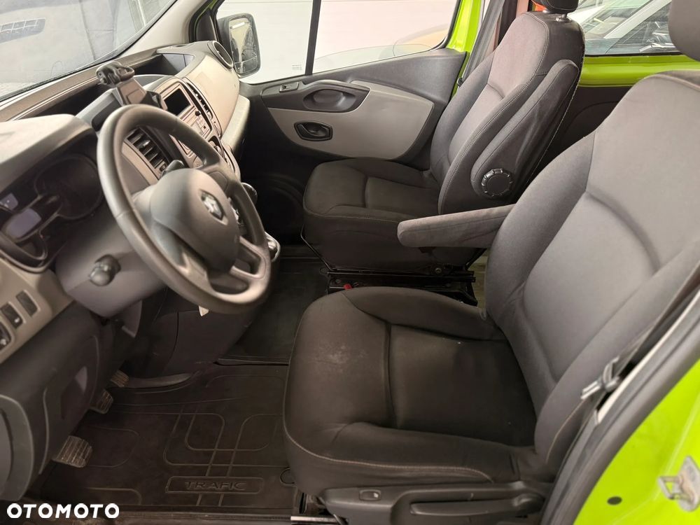 Renault Trafic - 11