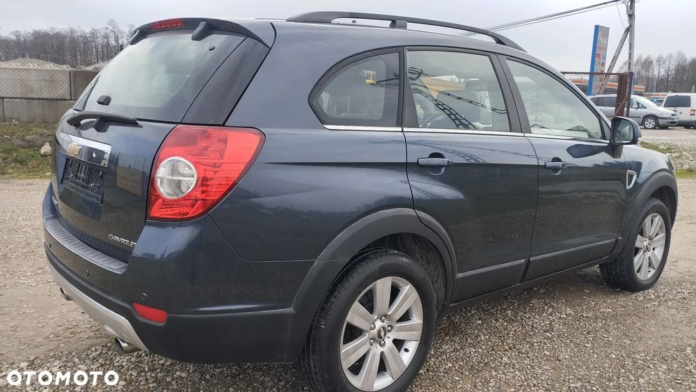 Chevrolet Captiva 2.0 4WD 7 Sitzer Automatik LT Exclusive - 10