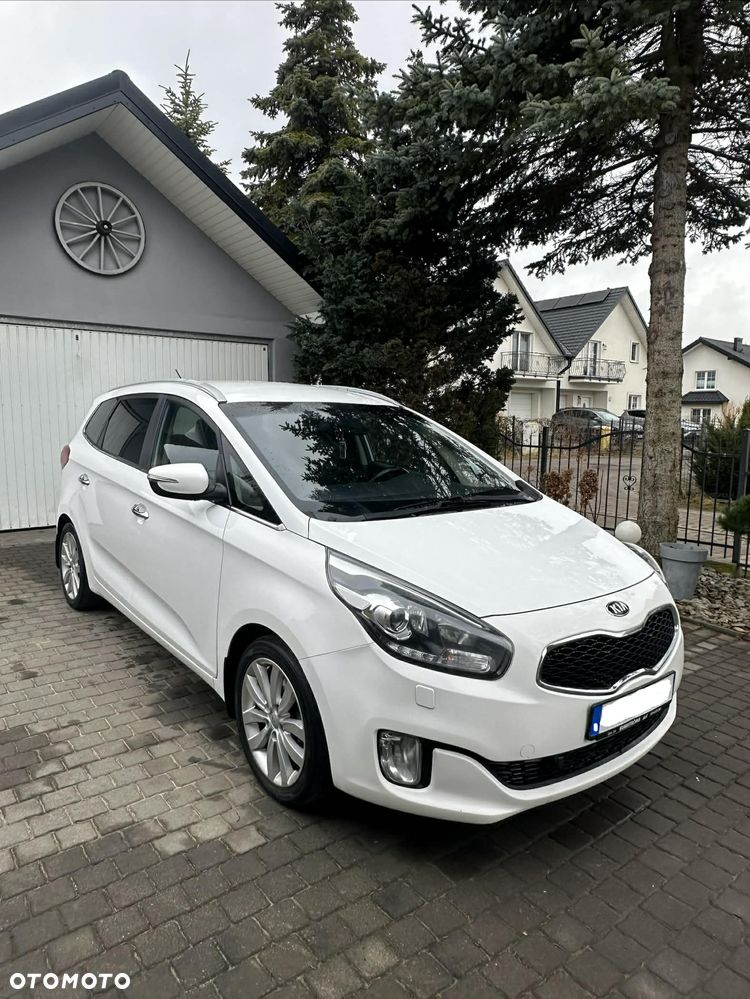 Kia Carens 1.7 CRDi 115 Dream Team Edition - 9