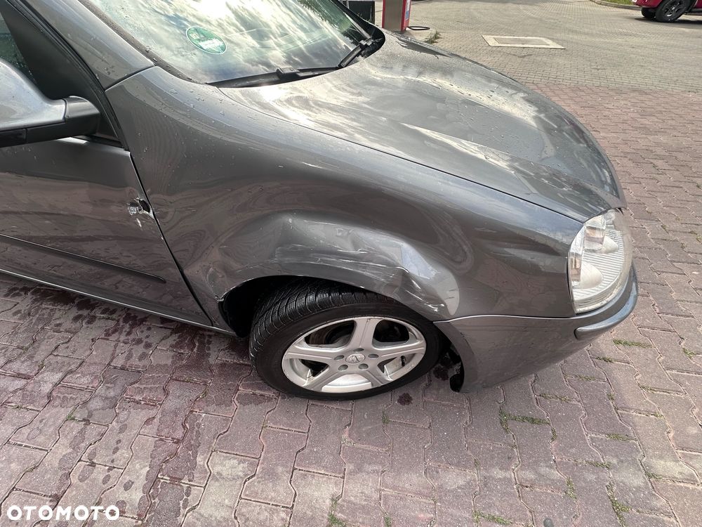 Volkswagen Golf V 1.9 TDI Trendline - 4
