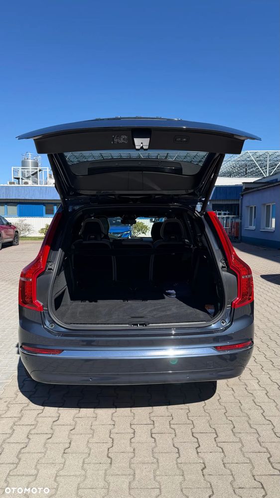 Volvo XC 90 T8 AWD Plug-In Hybrid Core 7os - 6