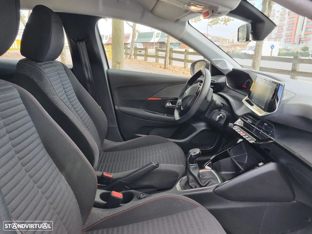 Peugeot 208 1.2 PureTech Active Pack - 31