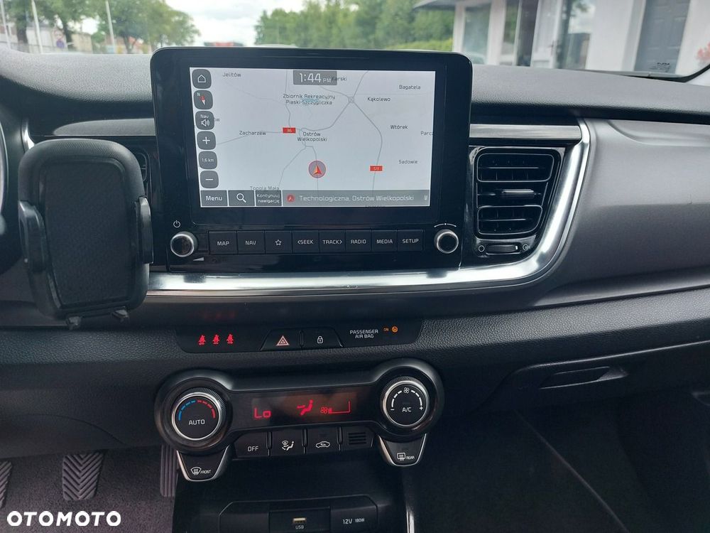 Kia Stonic - 23