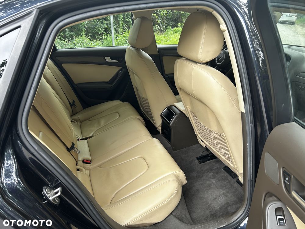 Audi A4 Limousine - 20