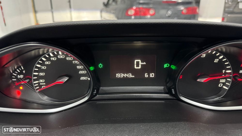 Peugeot 308 SW 1.6 BlueHDi Allure J17 - 23