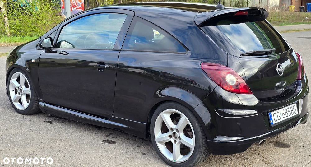 Opel Corsa 1.6T GSI - 9