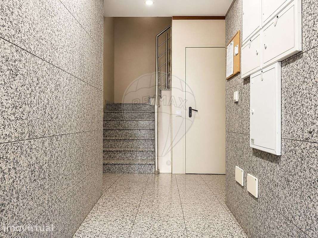 Apartamento T2 para venda - Grande imagem: 2/17