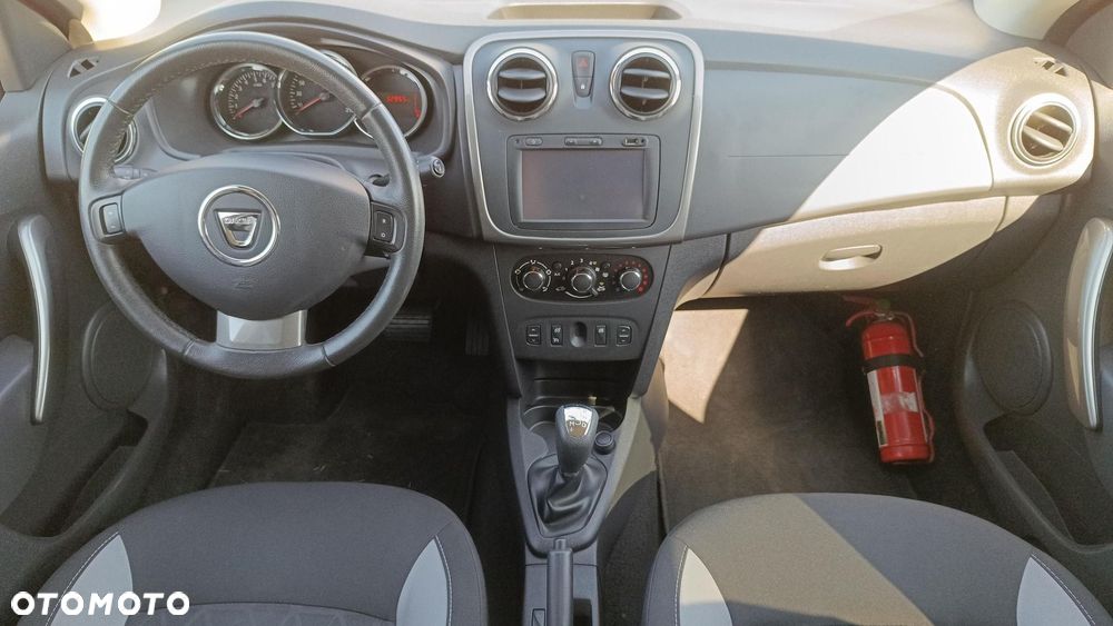 Dacia Sandero - 3