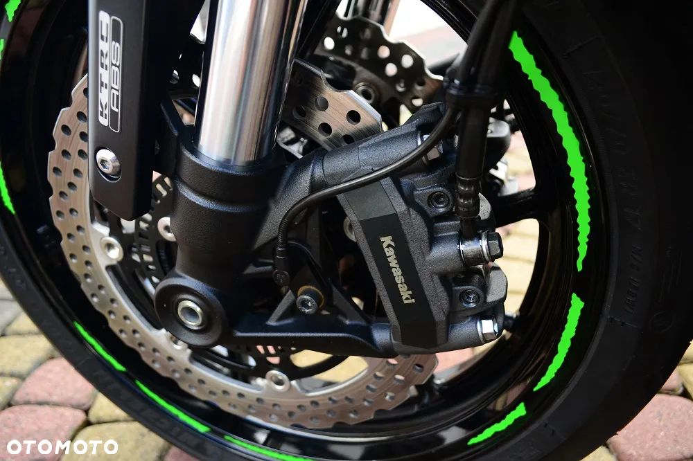 Kawasaki Ninja 1000 SX - 29