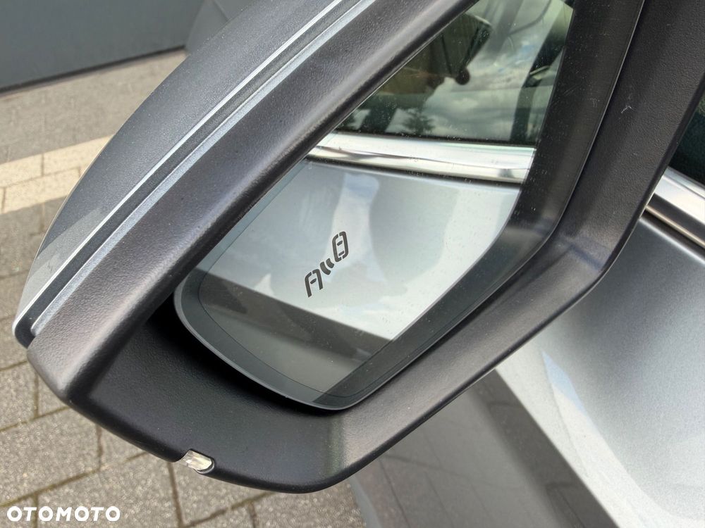 Skoda Superb 2.0 TDI DSG L&K - 25