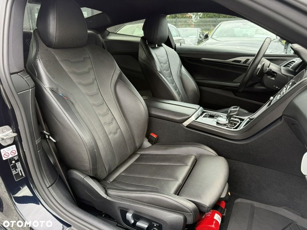 BMW Seria 8 840i xDrive - 23