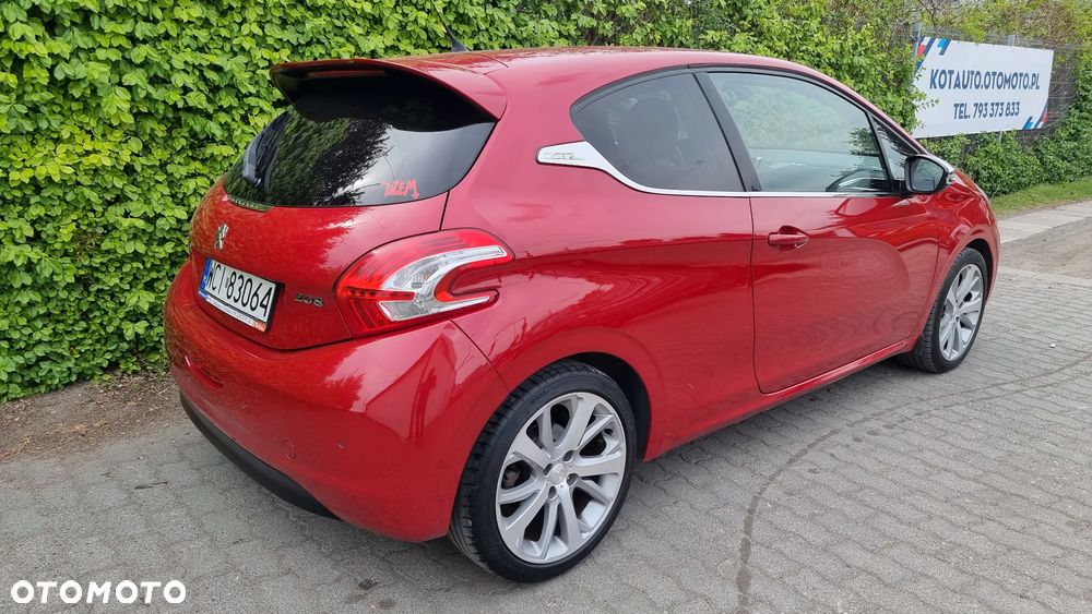 Peugeot 208 1.6 THP Allure - 25