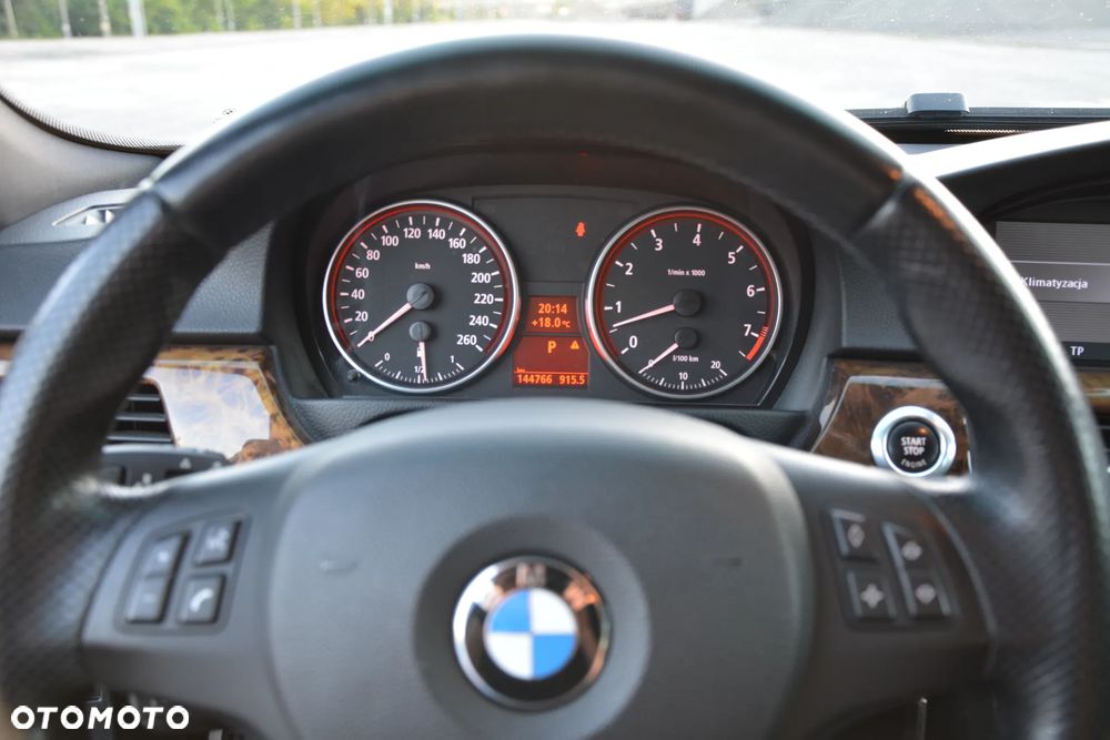 BMW Seria 3 330xi - 20