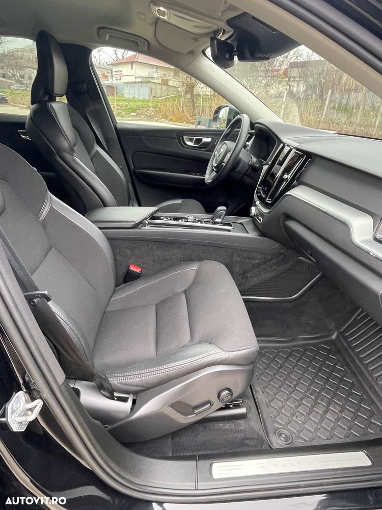 Volvo XC 60 B4 B Geartronic Momentum Pro - 14