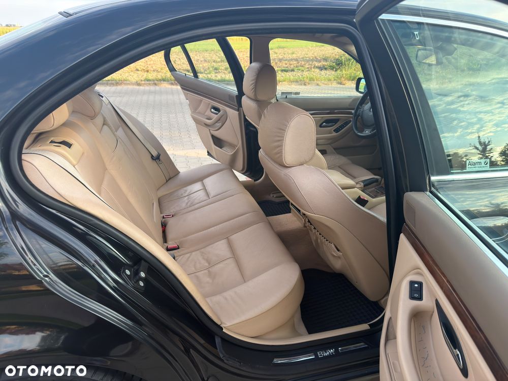 BMW Seria 5 - 22