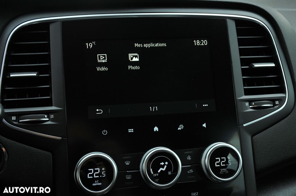 RENAULT Megane 2023 — imagine 13