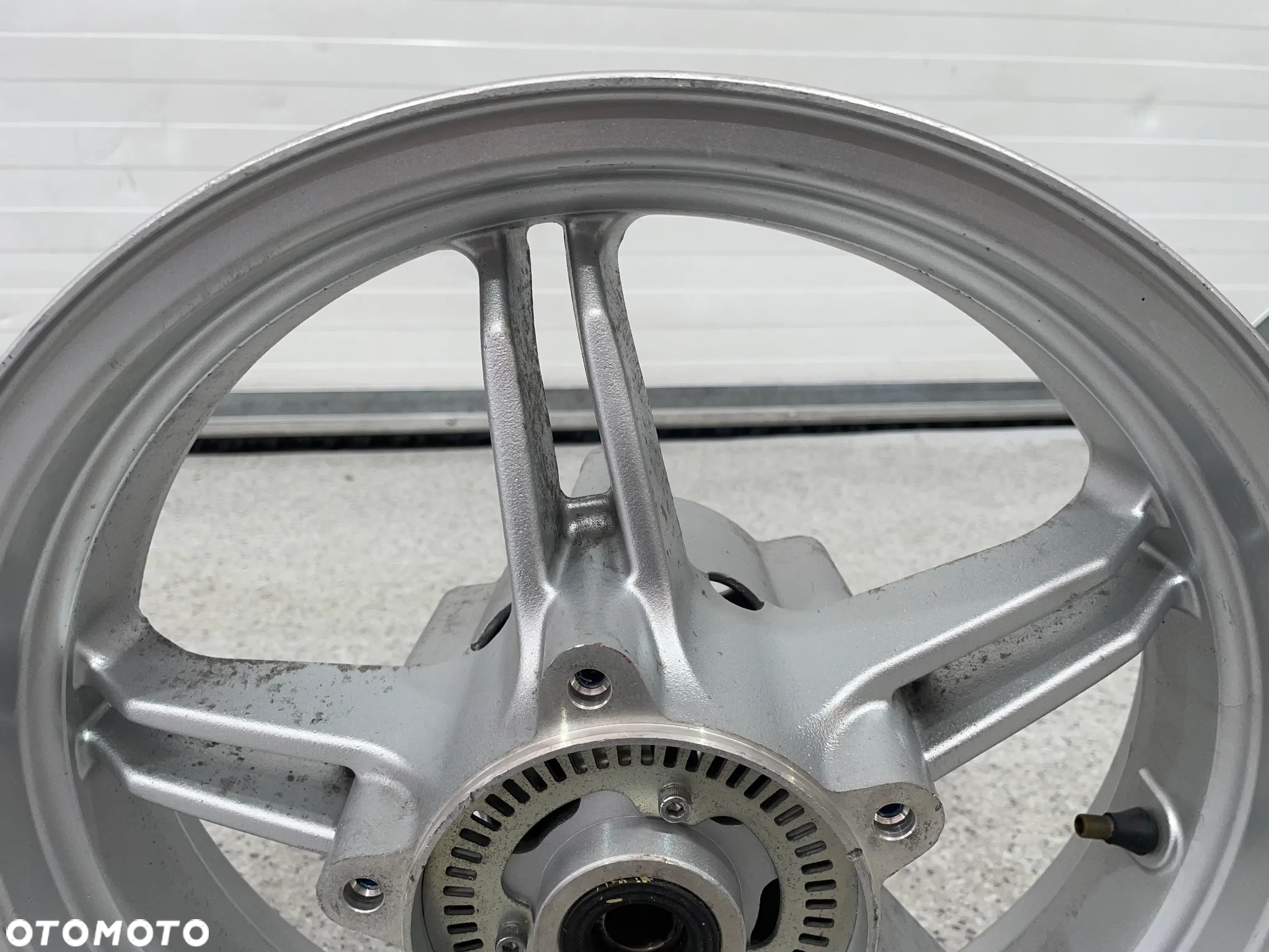 koło felga przód Suzuki Burgman 650 (nr 1102) - 6