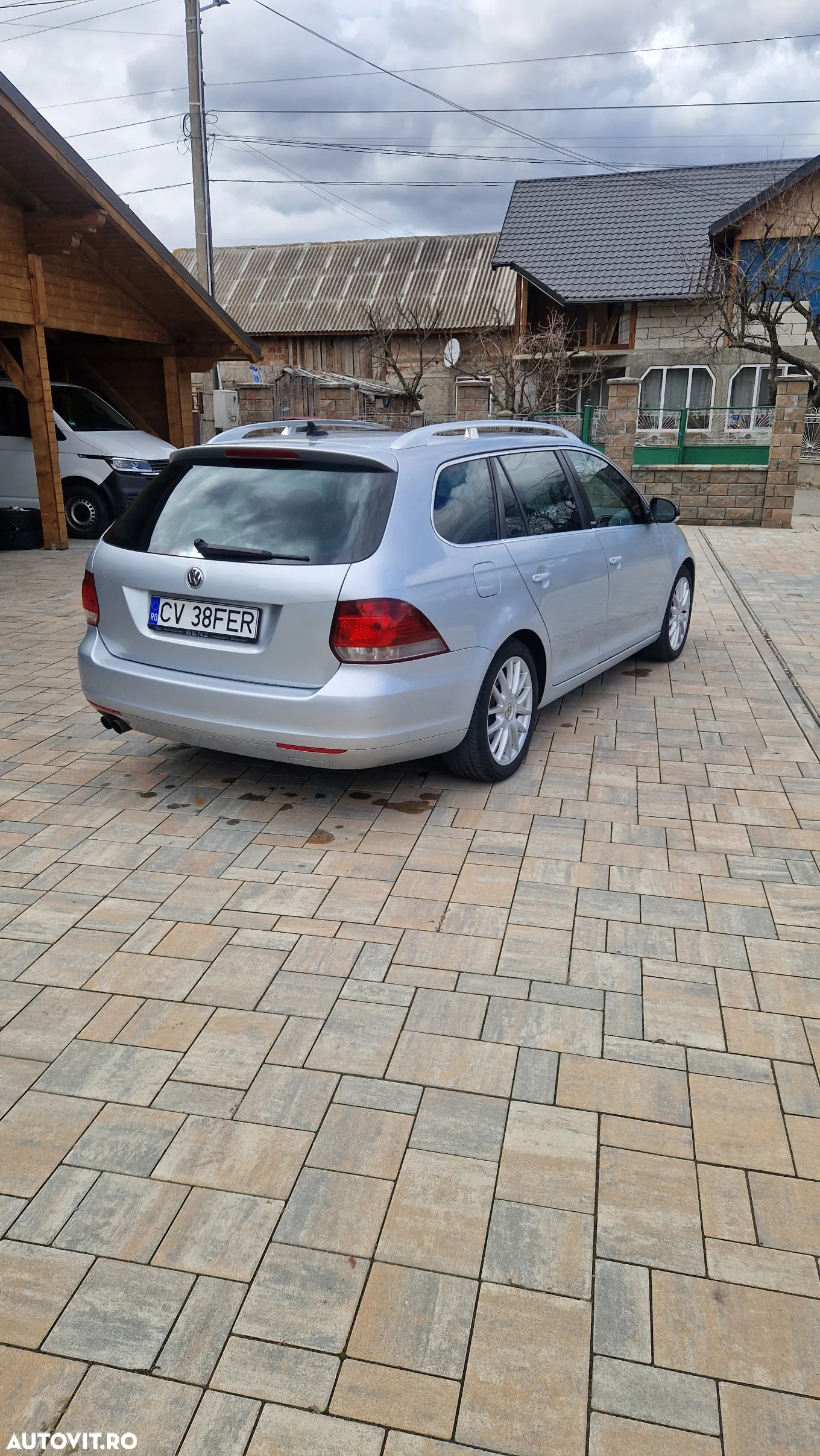 Volkswagen Golf 2.0 TDI DPF Style - 4