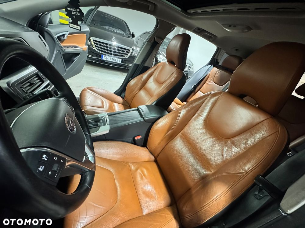Volvo V60 - 14